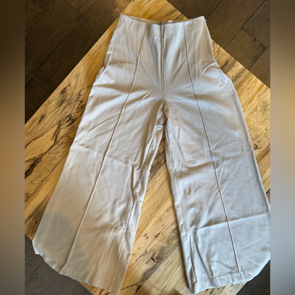 Quince Ultra-Stretch Ponte Super Wide Leg
Pants